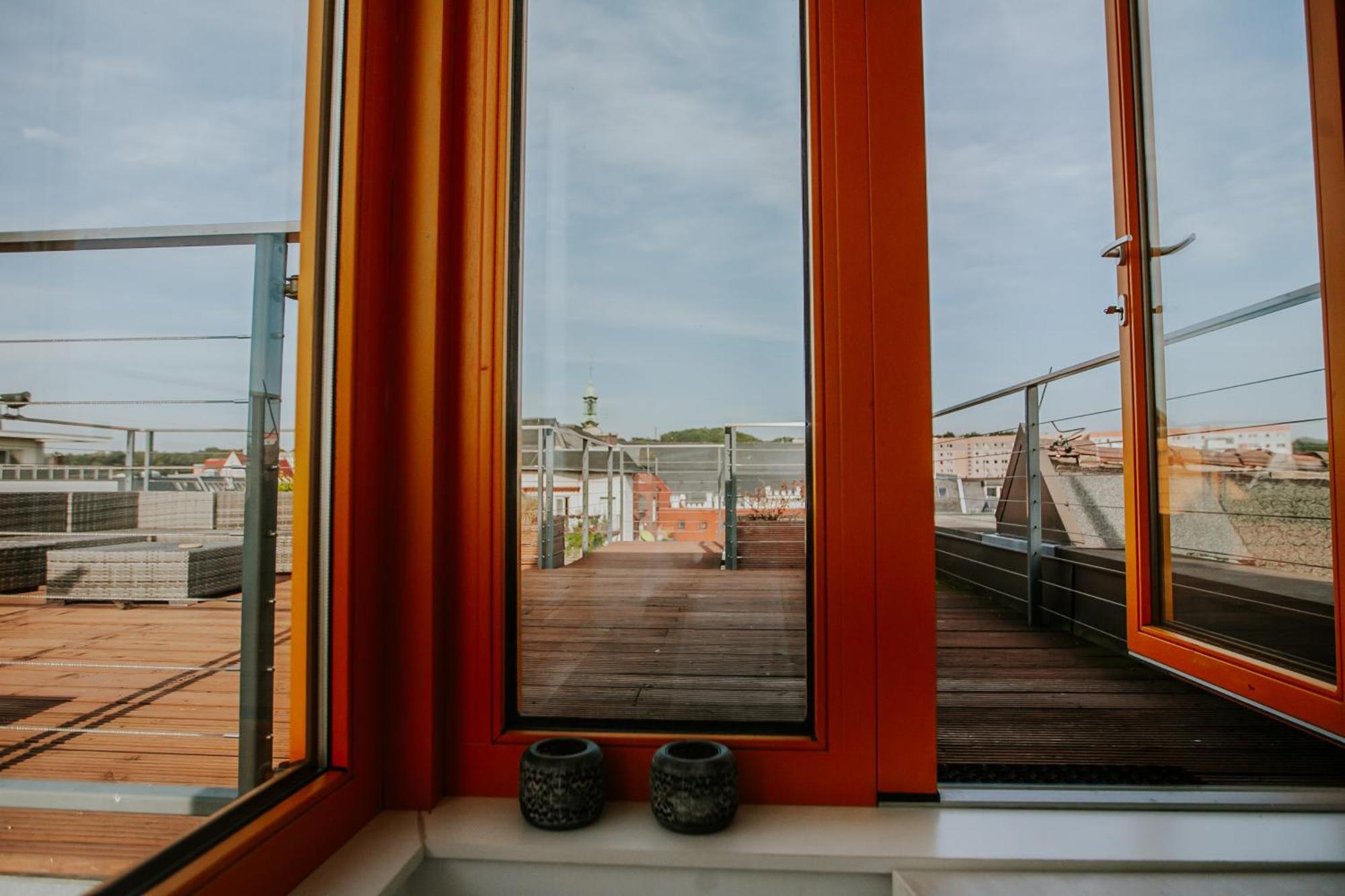 Traumhaftes Apartment Am Dom Mit Grosser Dachterrasse Цвикау Екстериор снимка